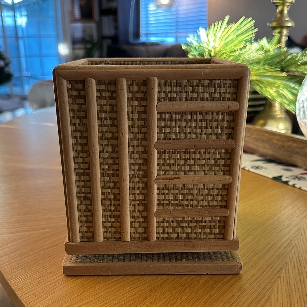 Boho storage - Picture 3 of 8